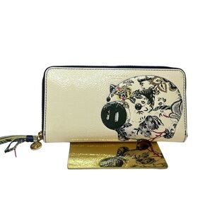 Tory Burch Cream and Black Wallet